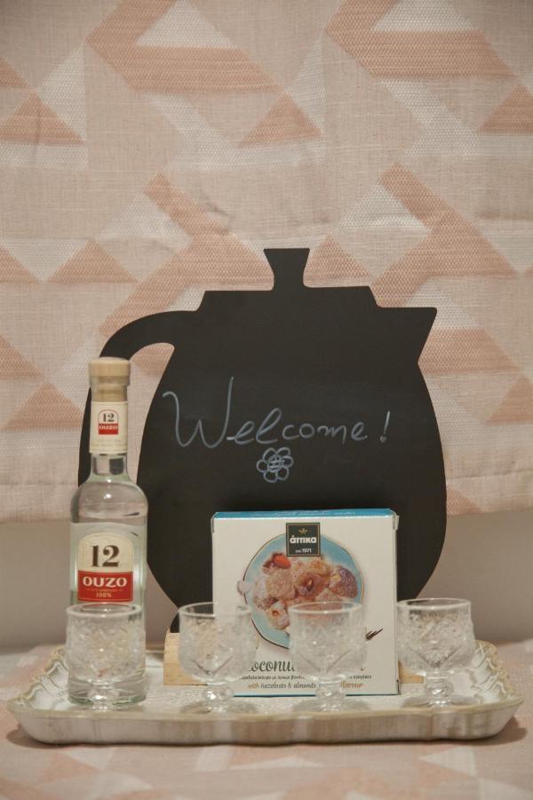 Lovely Nest Piraeus Bagian luar foto