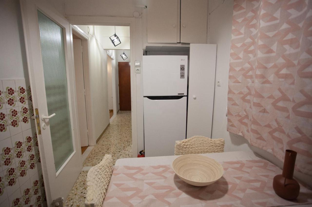Lovely Nest Piraeus Bagian luar foto