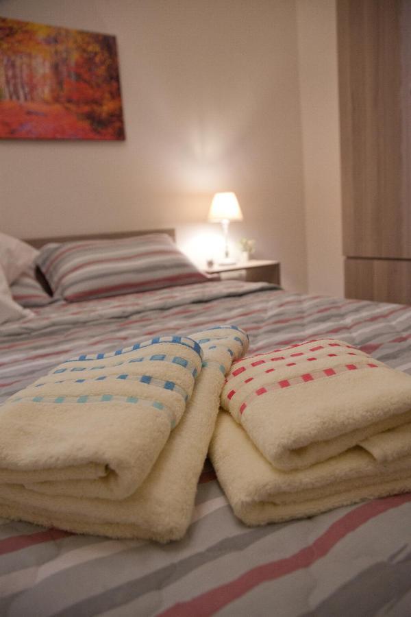Lovely Nest Piraeus Bagian luar foto